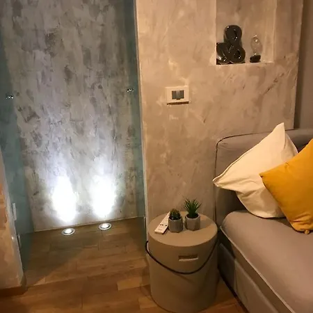 Apartmán Capitol 79 *